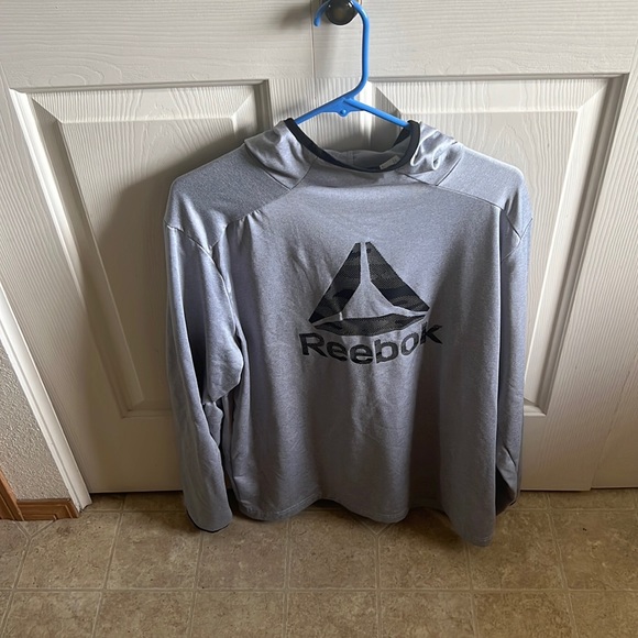 Lightweight sweatshirt worn a few times. Out with the old in with the new. - Picture 1 of 3